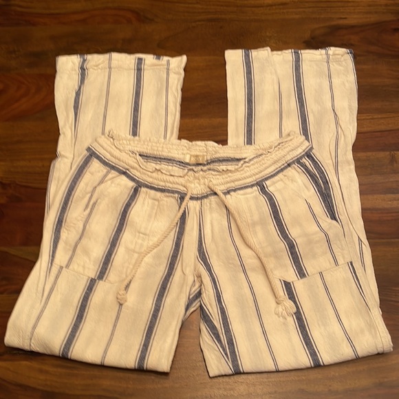 Roxy Draw String pants - Picture 2 of 7